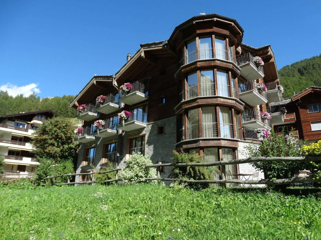 The Phoenix Fitness Hotel & free Spa Access at Alpen Resort