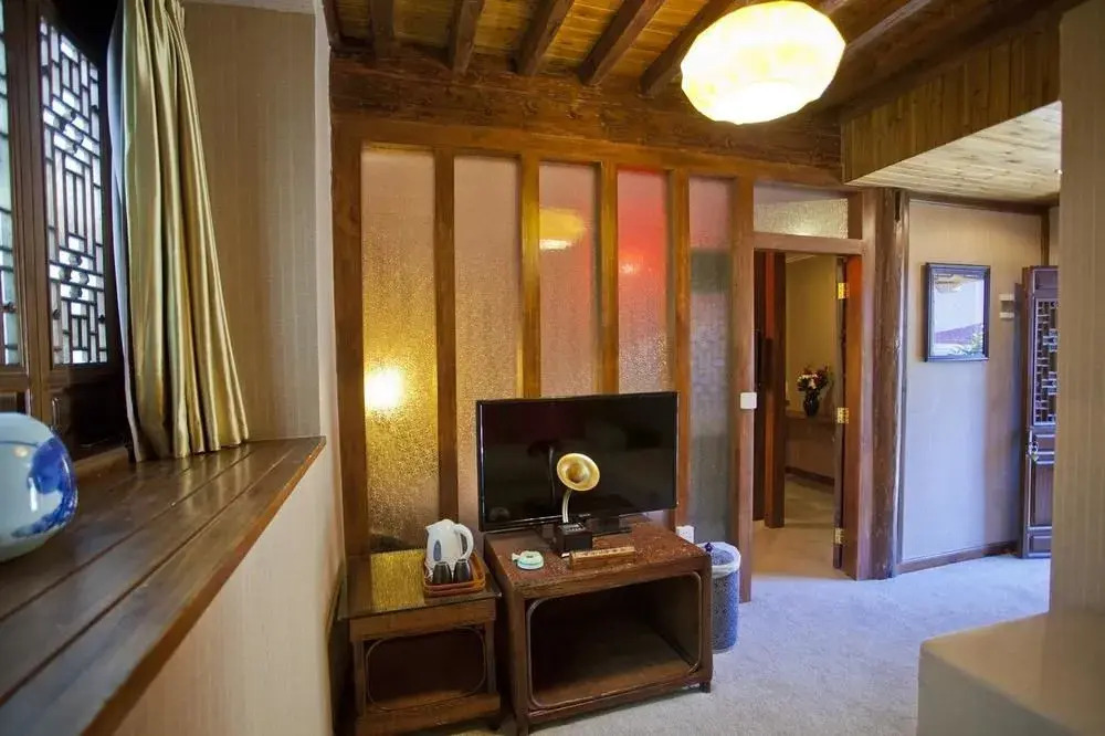 Mountain house boutique Guesthouse(Mufu shop in the ancient city of Lijiang)