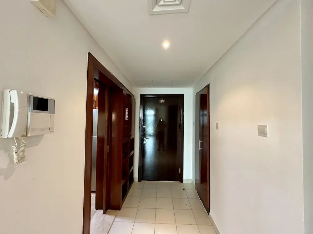 Lux BnB I Una Tower I Lakes View