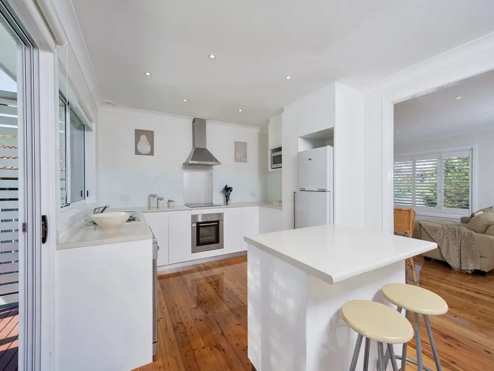 Rubys Retreat, 44 Achilles Street - pet friendly, aircon, wifi & boat parking