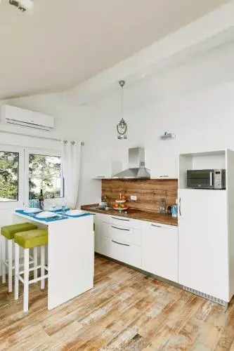 Bayview Studio Apartment