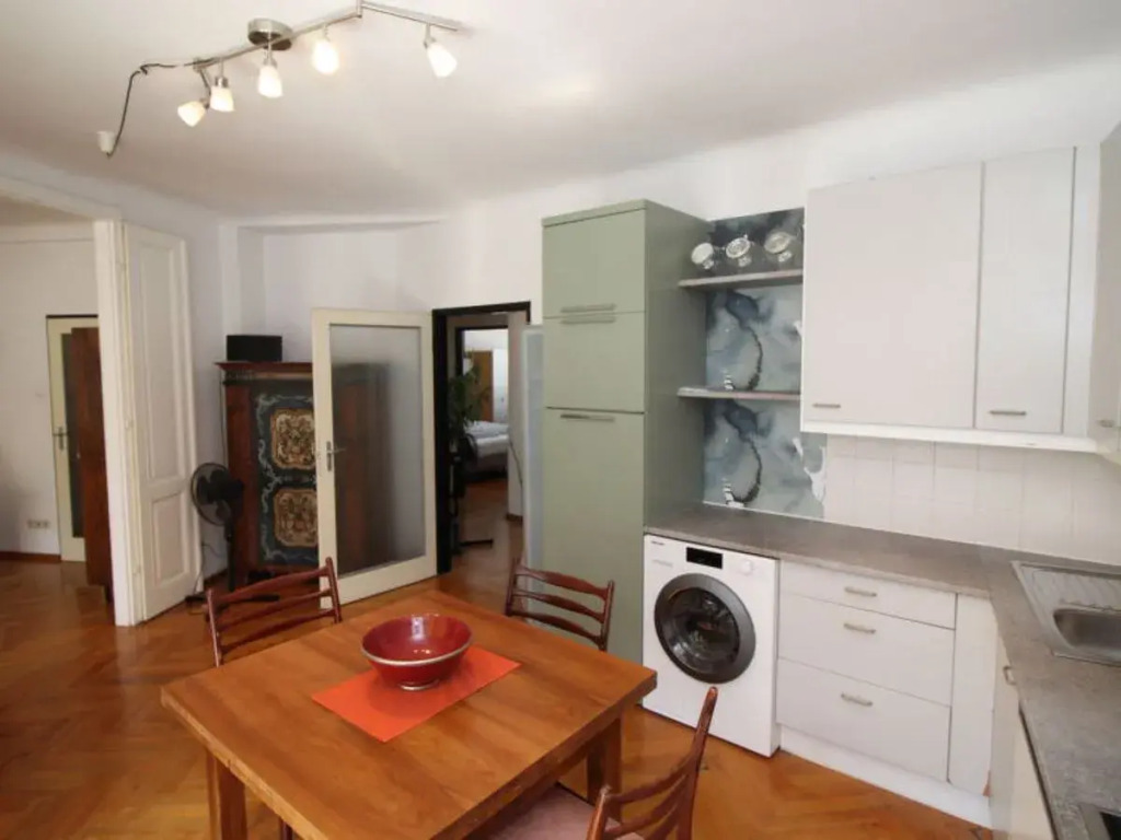 Apartments Opera