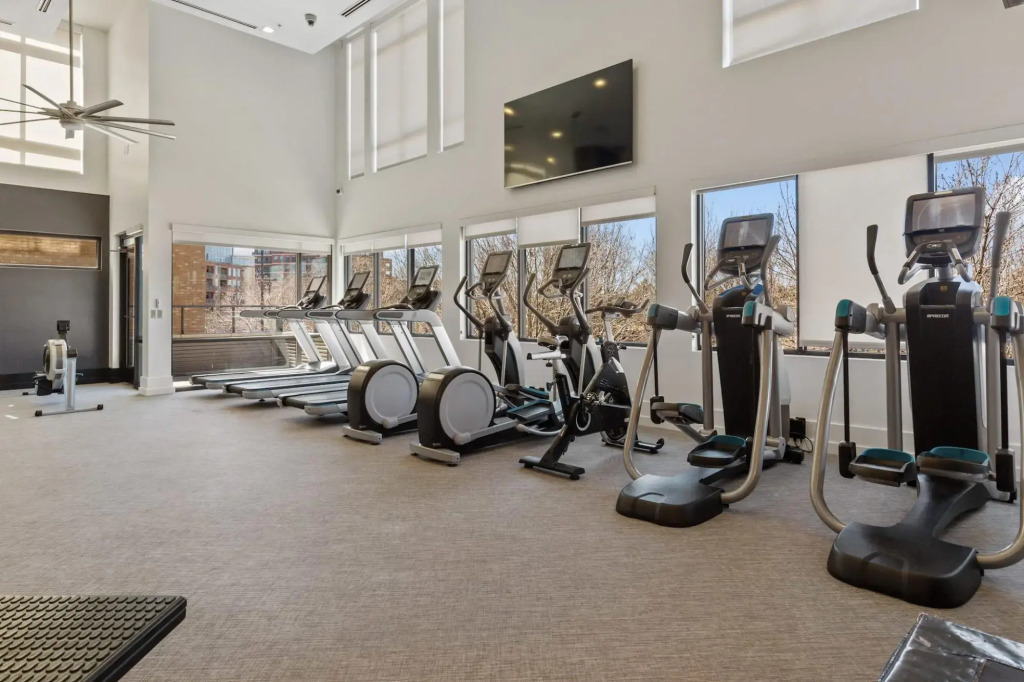Denver | Spacious 2BD/2BA Riverfront Apartment