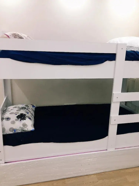 Safe Secure 3 bedroom top floor flat