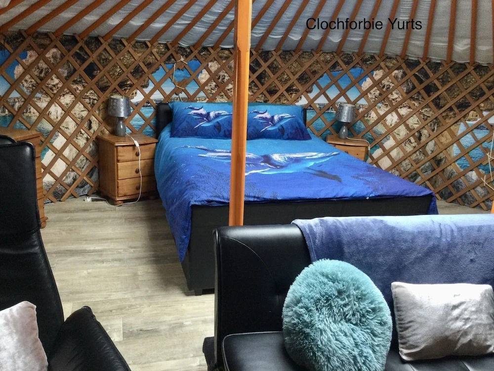 Orange Yurt With Hot Tub- Sleeps 4, Parking & Pets