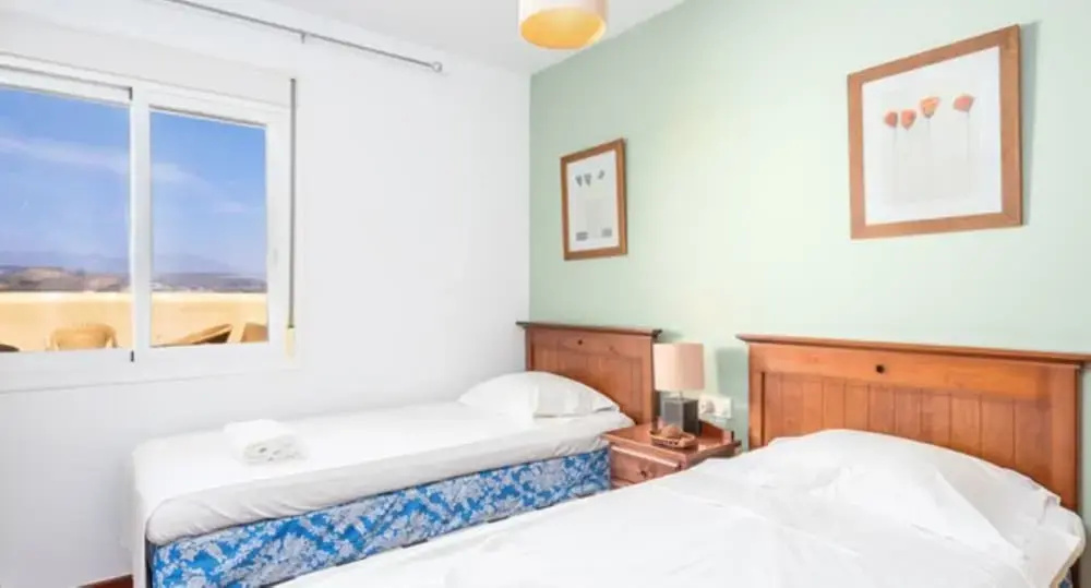 Apartment - 3 Bedrooms with Pool and WiFi - 107926