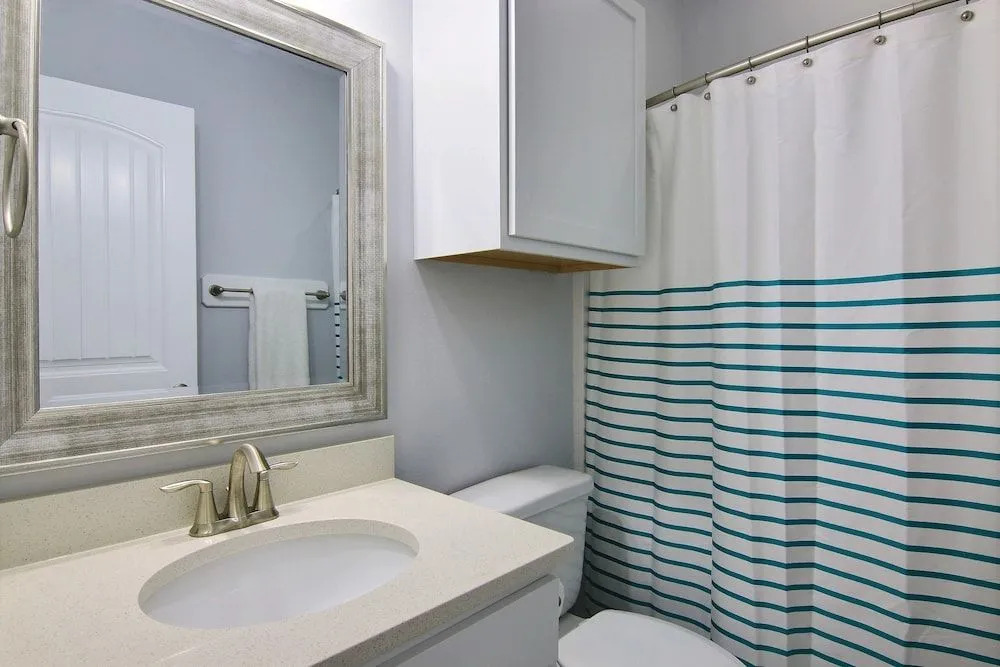 Flip Flops & Pop Tops 3 Bedrooms 3 Bathrooms Condo
