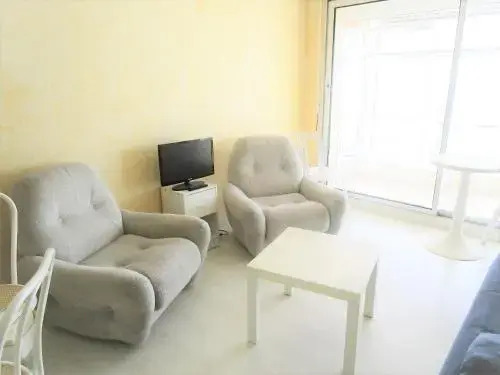 Rental Apartment a 2 Pas de la Plage Et Proche Tous Commerces 1