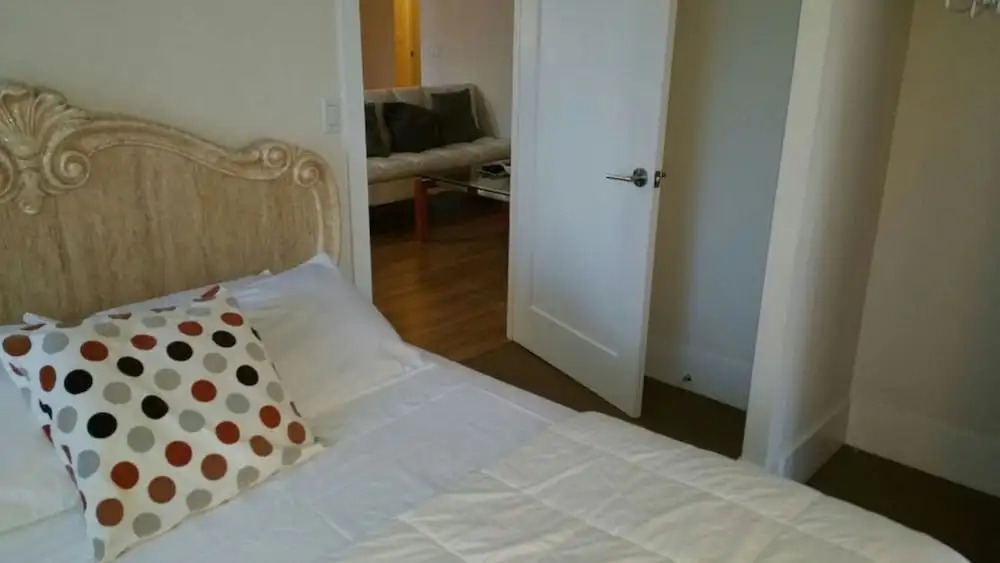 Pelicanstay in Downtown Toronto