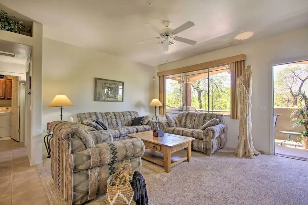 Scottsdale Condo w/ Balcony & Resort Amenities!