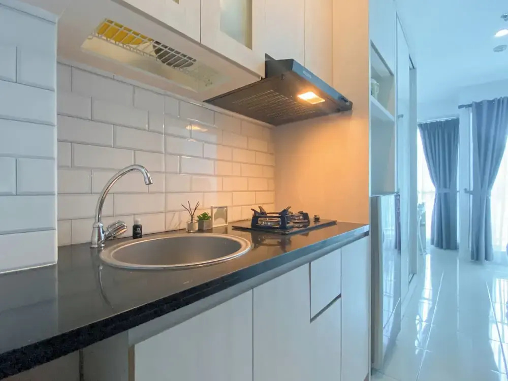 Comfy And Minimalist Studio Apartment At Tifolia