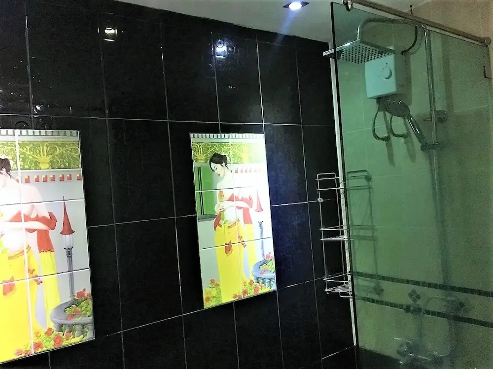 Royal Hill Resort Pattaya Corner Condo With sea & Pool Views