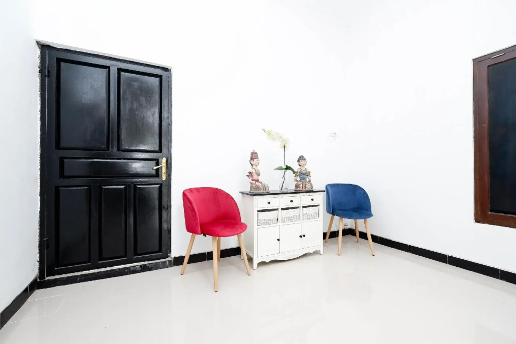Four D'home By Oyo Rooms