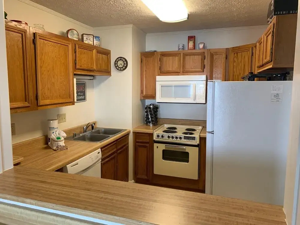 Sugar Ski & Country Club Unit 225 Silver