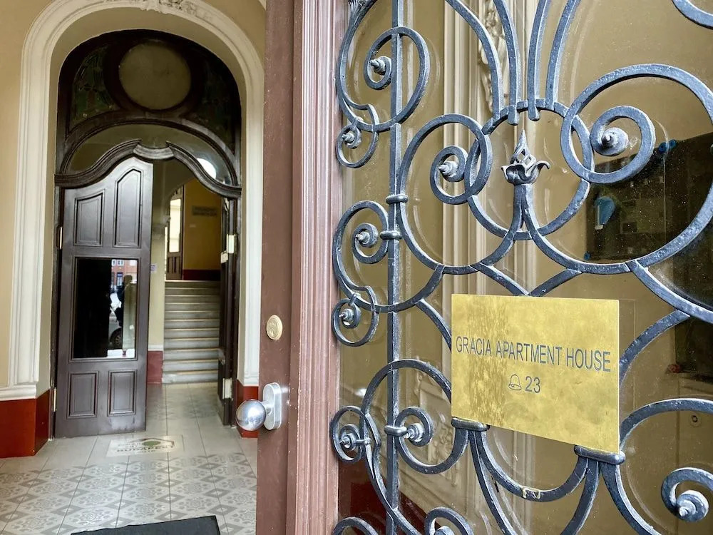 GRACIA APARTMENT HOUSE