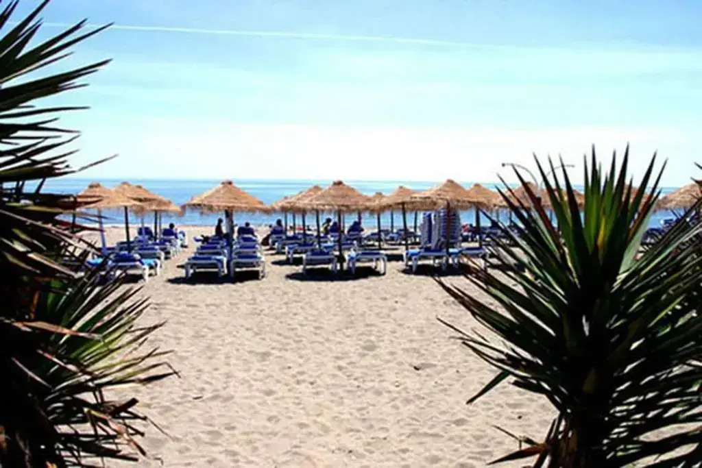 Estepona - Playa Apartamento de 1 dormitorio cerca del mar - Isa31