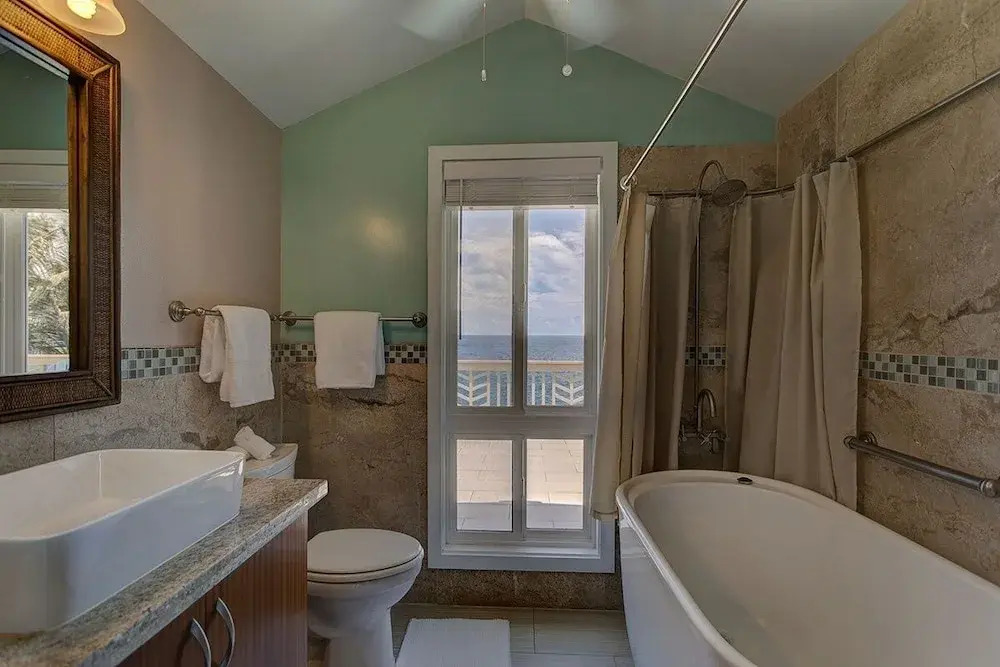 Paradise Ocean View 2 Bedroom Home by RedAwning