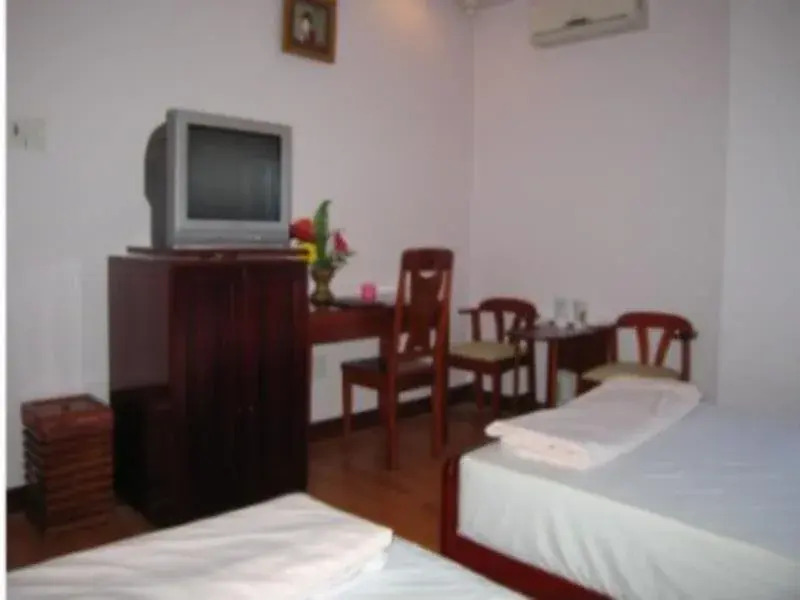 Vinh Khanh Hotel