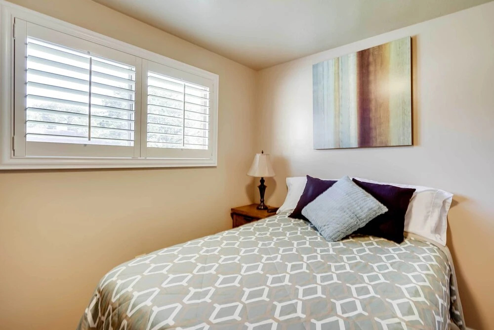 Updated Ranch Apartment w/ Deck - 9 Mi to Downtown