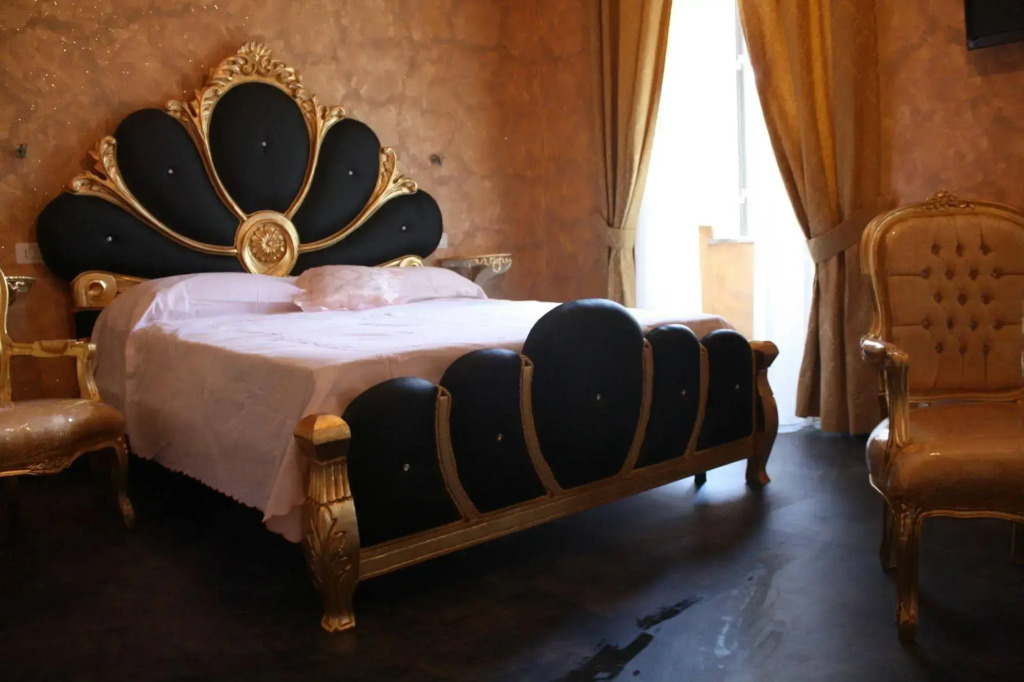 Popes Suites