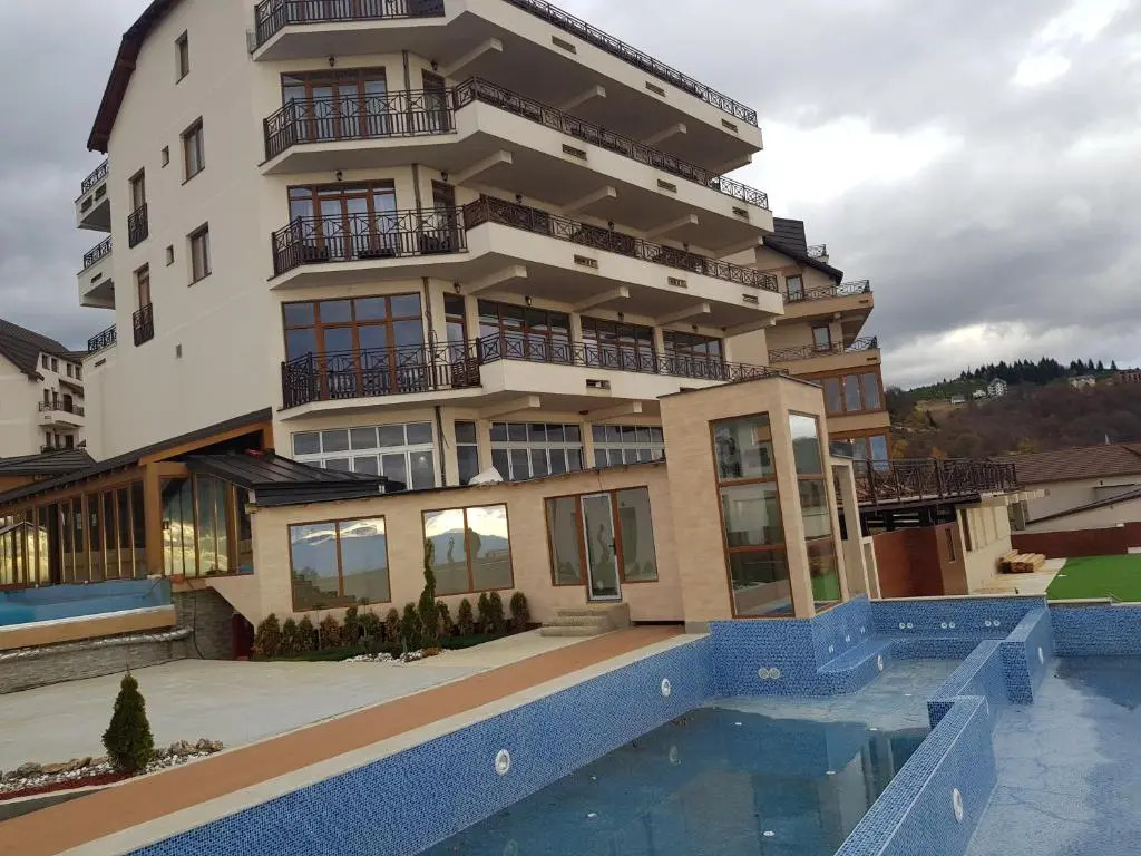 Milmari Resort Premier 47