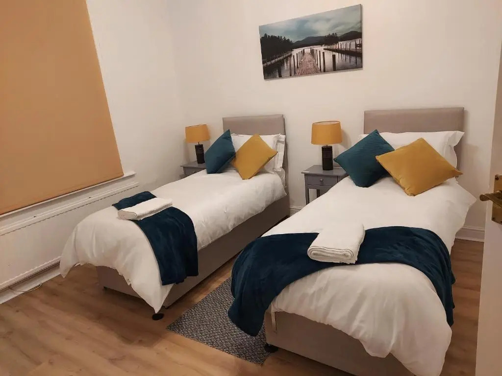 Hilltop Place Suites Flat Above 250