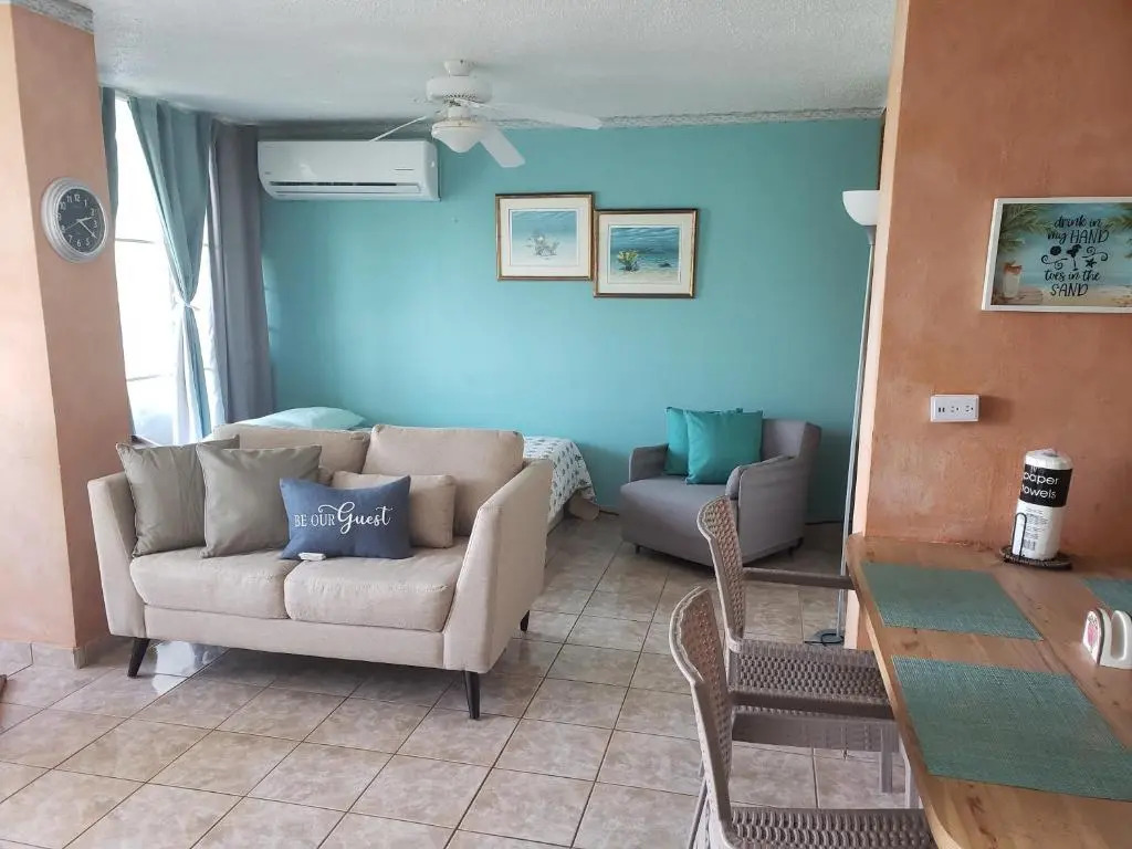 Playa Azul II 302
