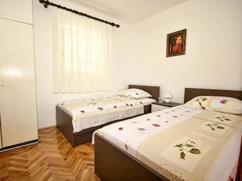 Apartments Snjezana