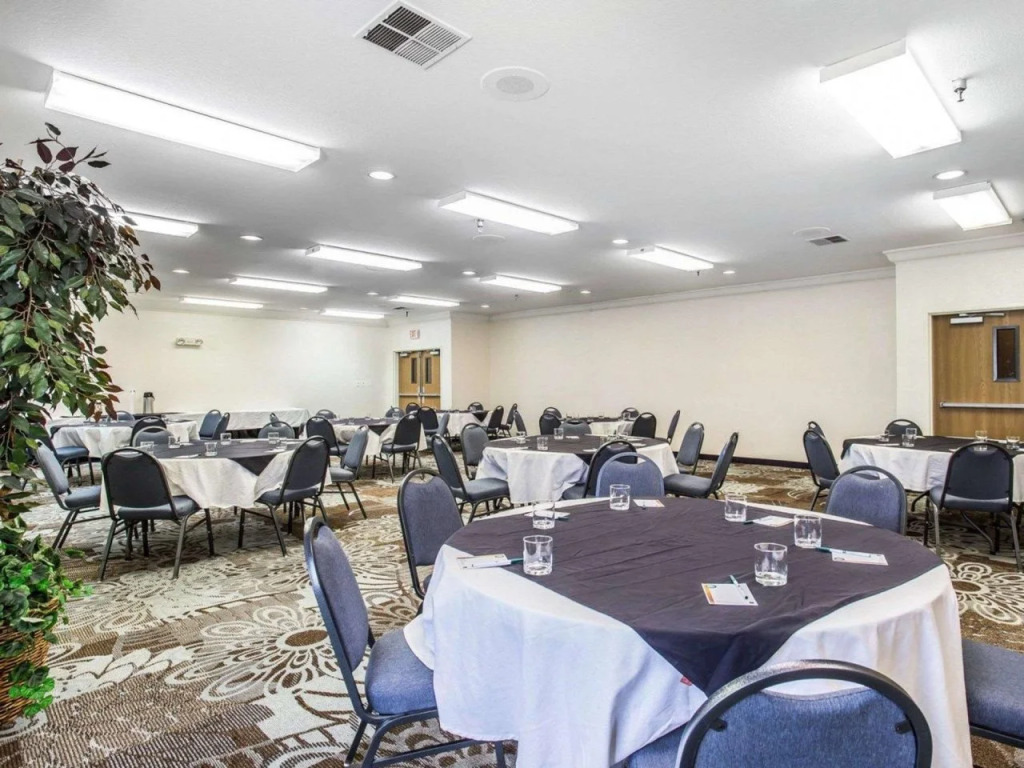 Quality Inn & Suites Denver International Airport