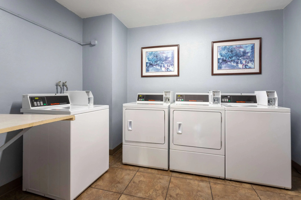 Travelodge by Wyndham Lakeland
