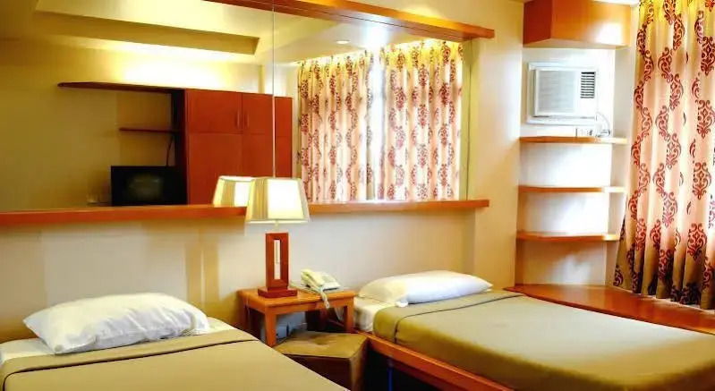 OYO 415 Florotel Gensan