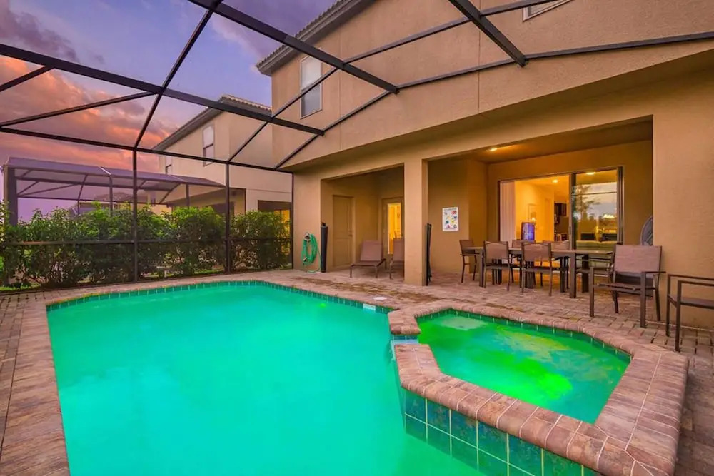 Solaterra Resort Offers a Wonderful Experience in This 4 Bedroom Villa