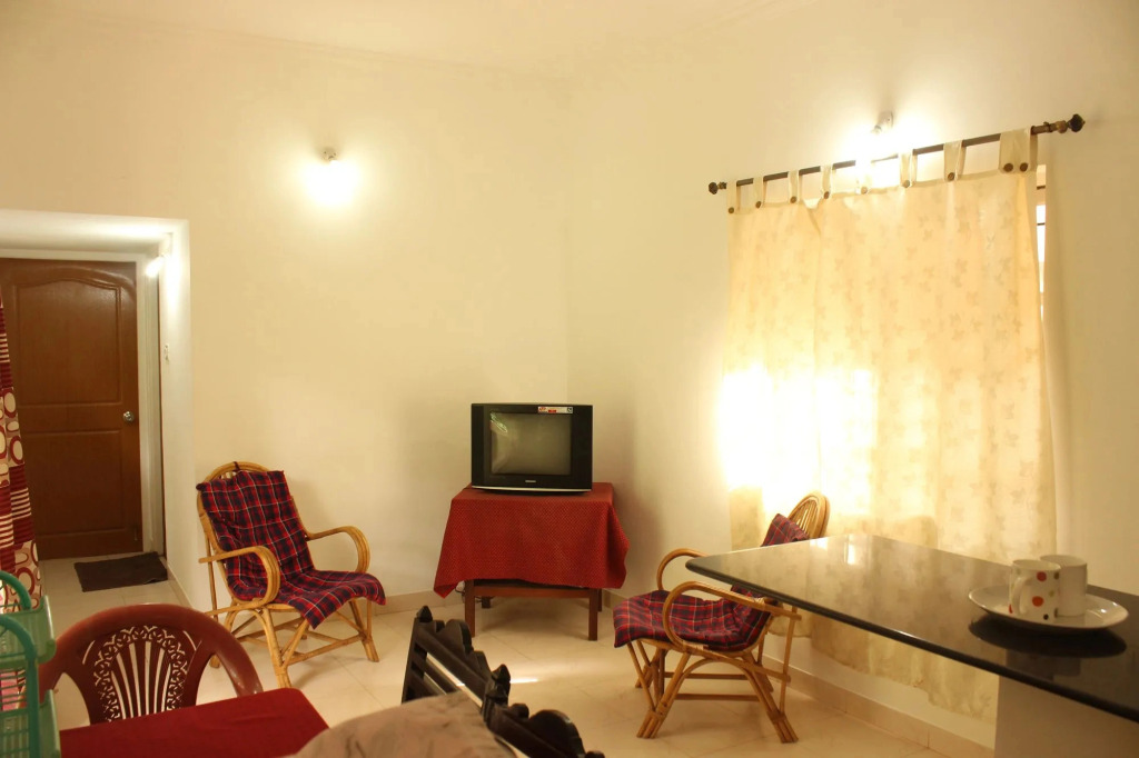 OYO 9277 Studios Near Candolim Beach