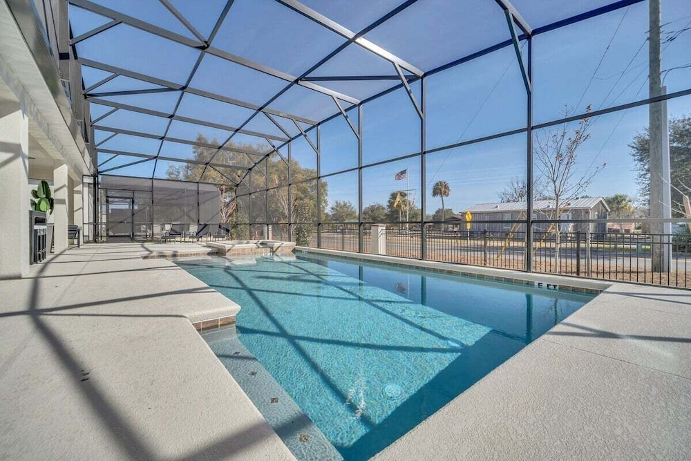 2525 Shanti Amazing 15 Suites Mansion