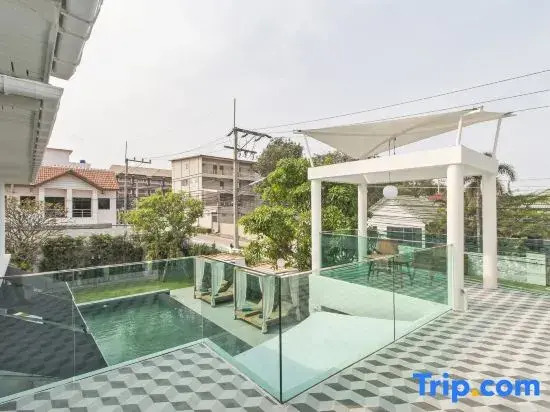 Stylish 2-Villa Combination by Hi At Home