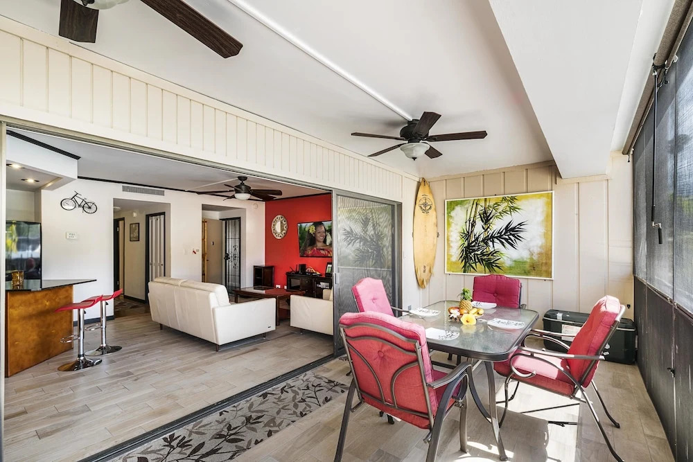 Kona Plaza 112 - 2 Br Condo