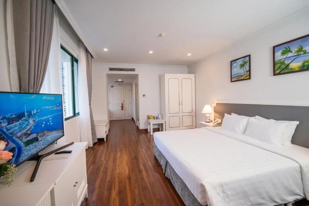 Halong & Me Hometel Double Room
