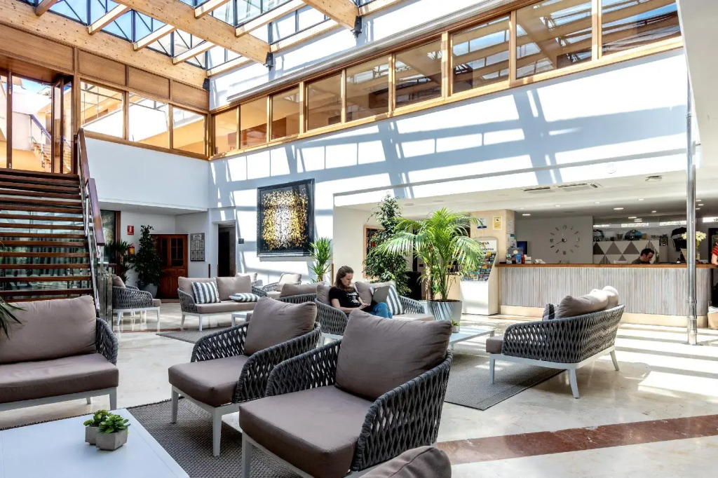 Aparthotel Duva