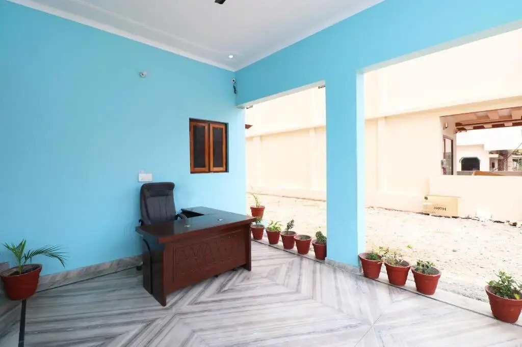 Hotel Gangri-2 by OYO Rooms