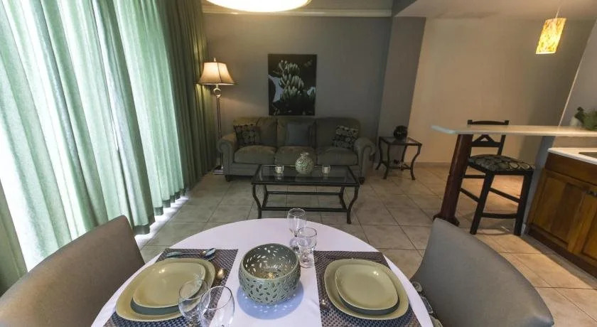 Altos de Fontana by Macondo Collection