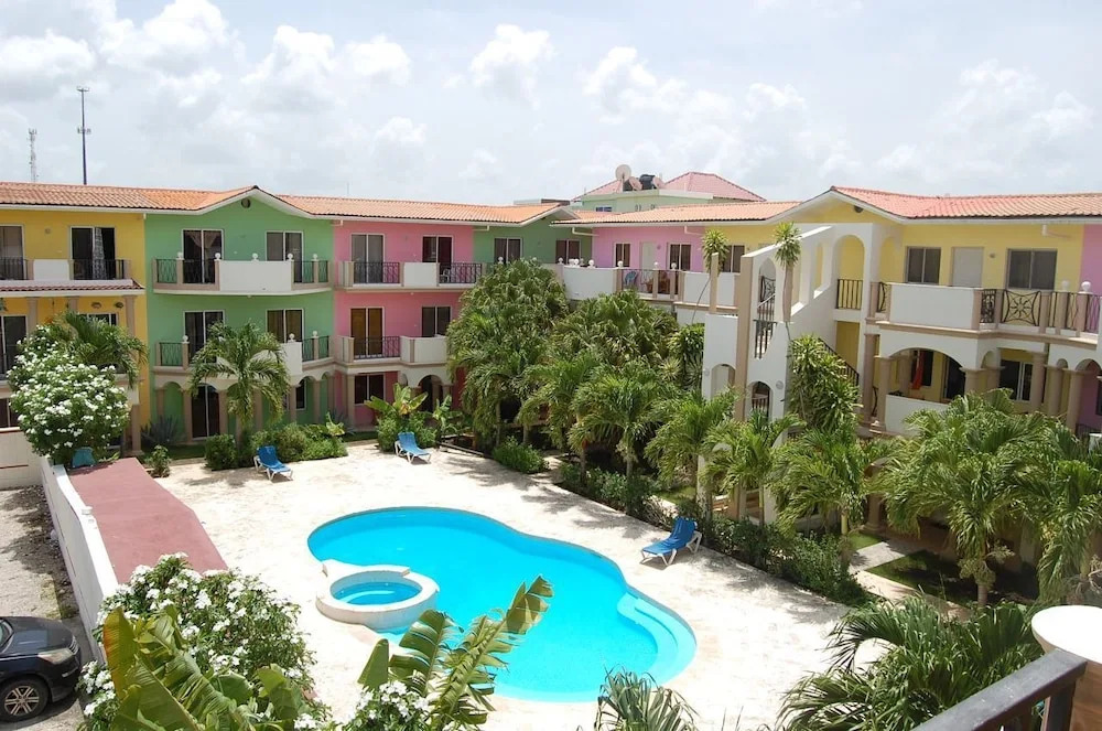 Bahia Azul Beach & Pool Apartment