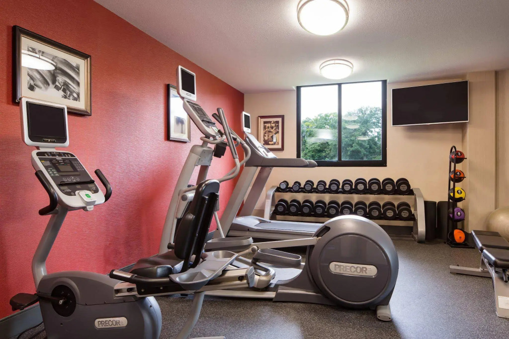 Holiday Inn Milwaukee Riverfront by IHG