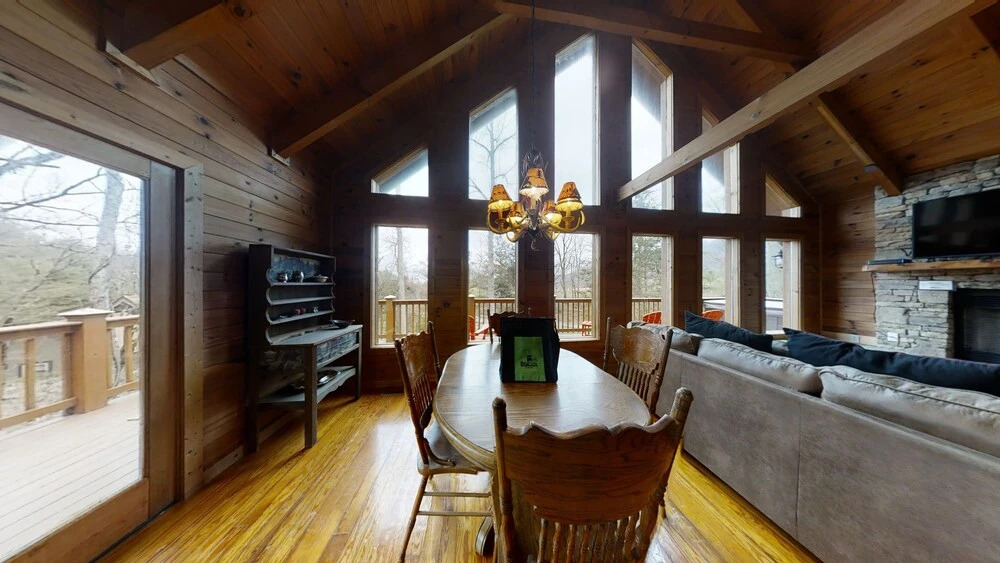 Many Happy Returns 2 Bedroom Cabin