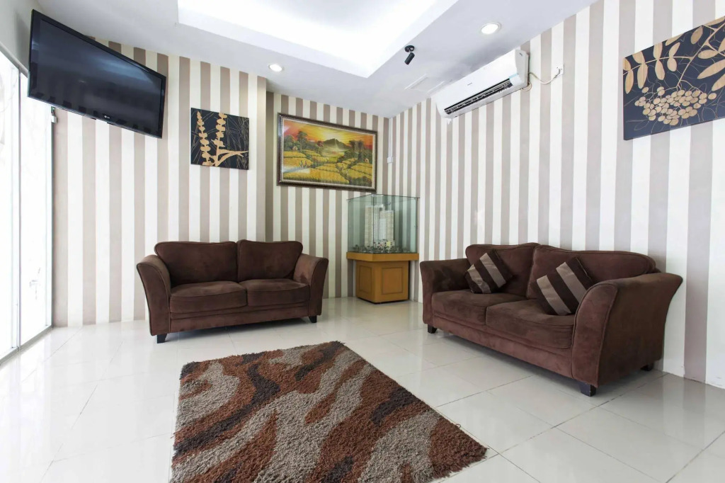 RedDoorz Apartment @ Pegangsaan Kelapa Gading