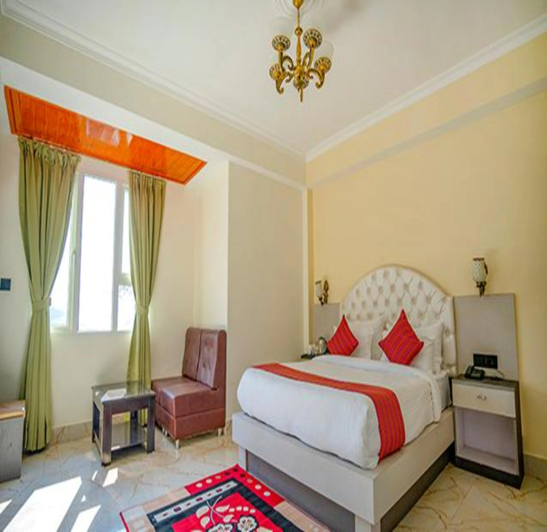 FabHotel Prime Mayanka