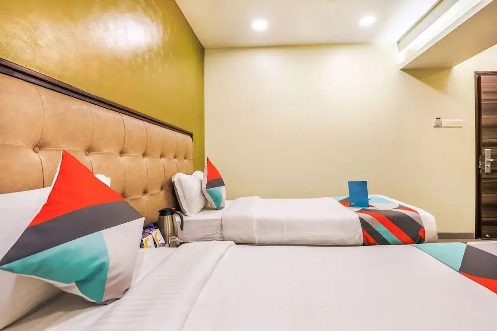 FabHotel Landmark Residency - Nr MIDC Turbhe
