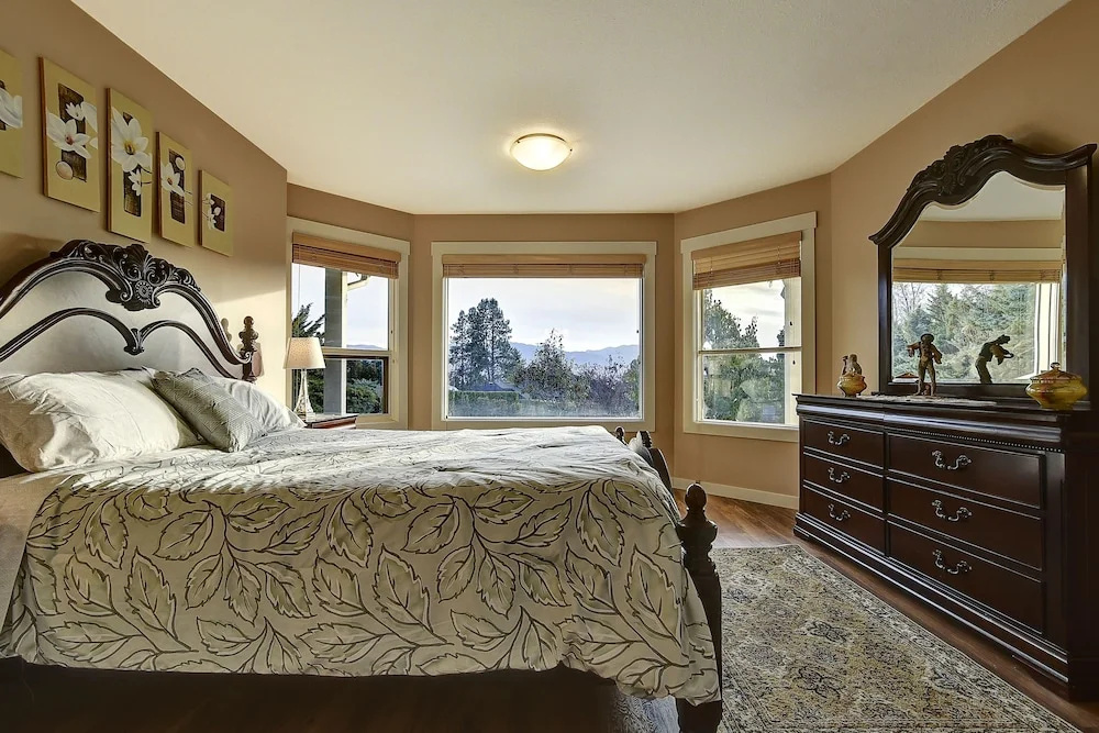 Beautiful Rodee Homestay -west Kelowna