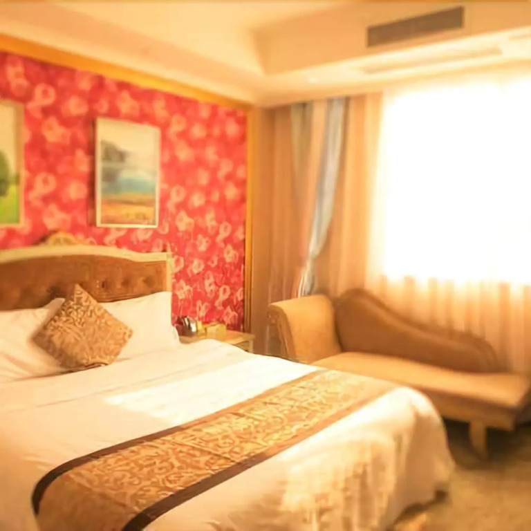 Yijia Hotel