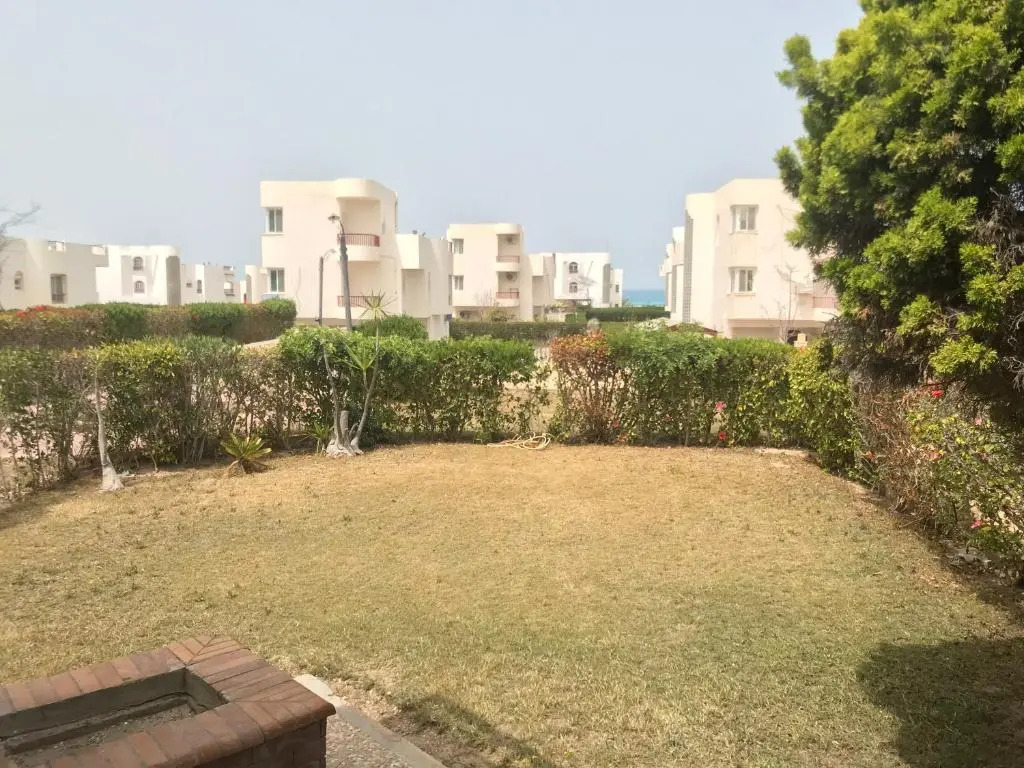 شاليه بحديقة يري البحر , بانوراما بيتش ريزورت , الساحل الشمالي The North Coast , Sea View Garden Chalet