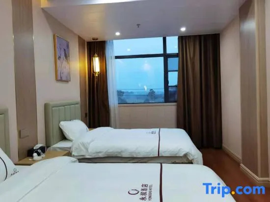 Uncle Yong Hotel